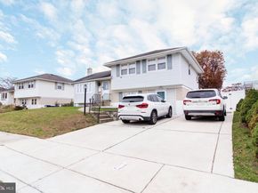 9953 Montour Street, Philadelphia PA 19115