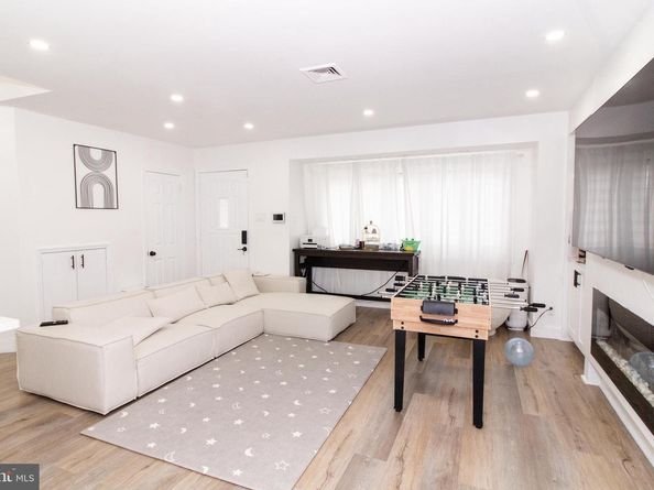 9953 Montour Street, Philadelphia PA 19115