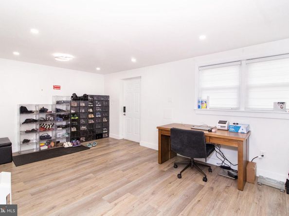 9953 Montour Street, Philadelphia PA 19115