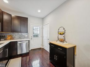 1008 S Bouvier Street, Philadelphia PA 19146