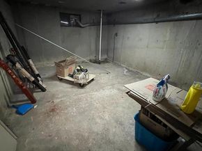 100 E Glenolden Avenue E12, Glenolden PA 19036