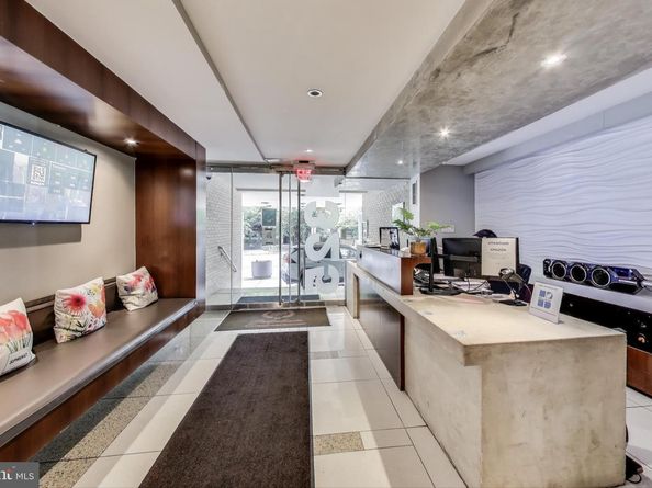 1325 18TH Street NW 1009, Washington DC 20036