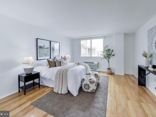 1325 18TH Street NW 1009, Washington DC 20036