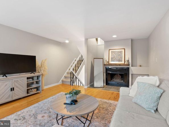 729 S 11TH Street, Philadelphia PA 19147