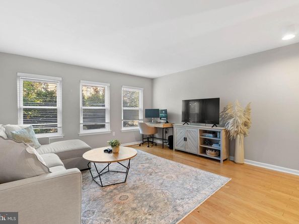 729 S 11TH Street, Philadelphia PA 19147