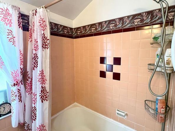 7703 Rockwell Avenue, Philadelphia PA 19111