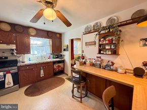 7703 Rockwell Avenue, Philadelphia PA 19111