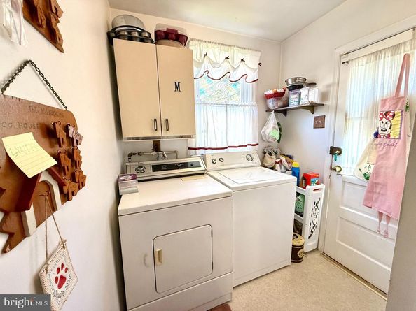 7703 Rockwell Avenue, Philadelphia PA 19111