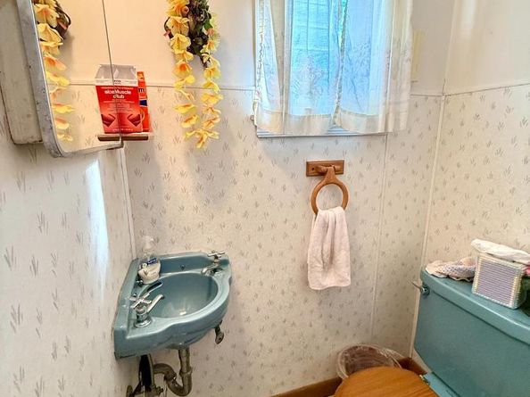 7703 Rockwell Avenue, Philadelphia PA 19111