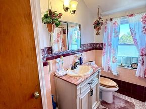 7703 Rockwell Avenue, Philadelphia PA 19111