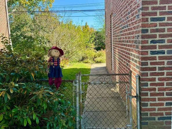 7703 Rockwell Avenue, Philadelphia PA 19111