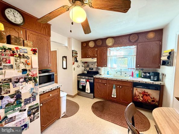 7703 Rockwell Avenue, Philadelphia PA 19111