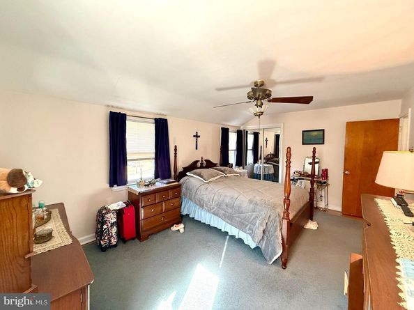 7703 Rockwell Avenue, Philadelphia PA 19111