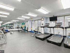 1919 Chestnut Street 707, Philadelphia PA 19103