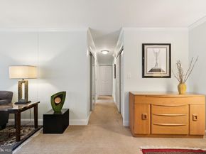 1919 Chestnut Street 707, Philadelphia PA 19103