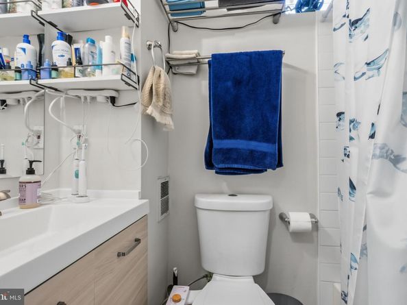 847 Mercer Street, Philadelphia PA 19125