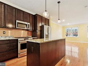 637 Keely Court, Philadelphia PA 19128