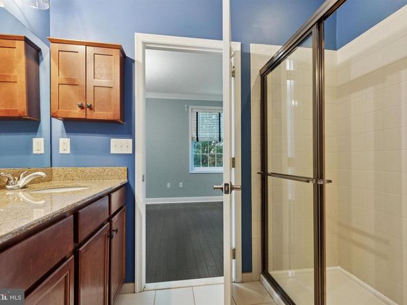 637 Keely Court, Philadelphia PA 19128