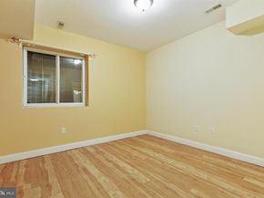 637 Keely Court, Philadelphia PA 19128