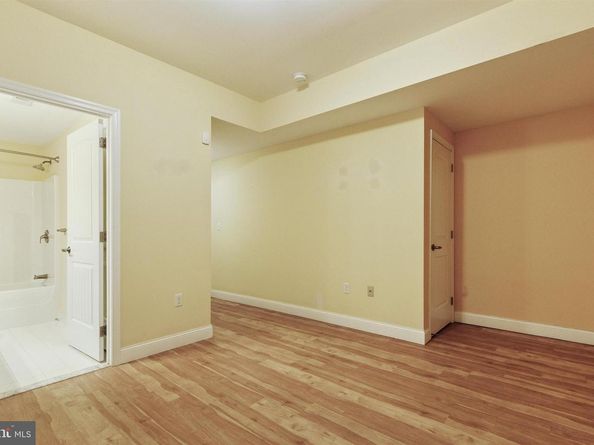 637 Keely Court, Philadelphia PA 19128