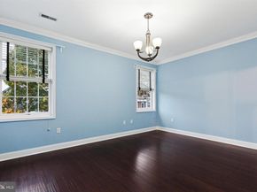 637 Keely Court, Philadelphia PA 19128