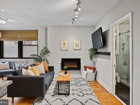 2601 Pennsylvania Avenue 205, Philadelphia PA 19130