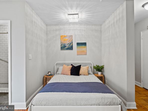 2601 Pennsylvania Avenue 205, Philadelphia PA 19130