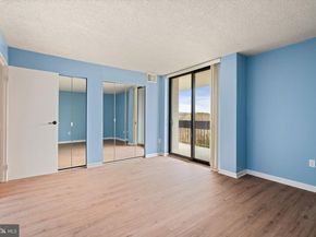 5300 Holmes Run Parkway 812, Alexandria VA 22304