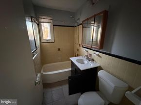 428 Ridge Road SE 205, Washington DC 20019