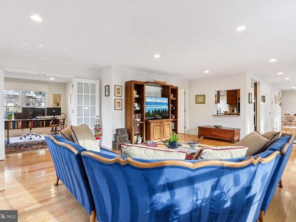 3530 Greg Lane, Huntingdon Valley PA 19006