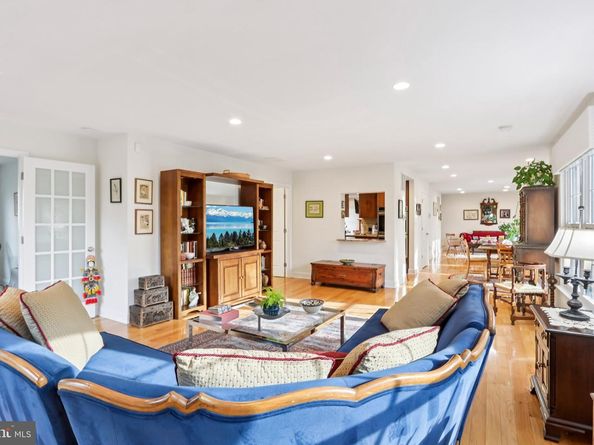 3530 Greg Lane, Huntingdon Valley PA 19006