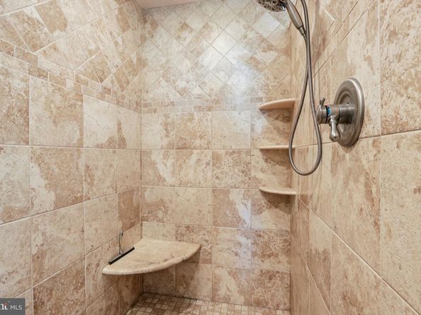 3530 Greg Lane, Huntingdon Valley PA 19006