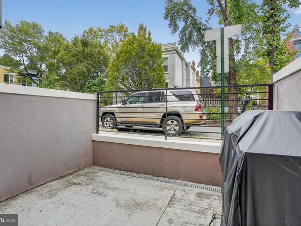 1014 10TH Street NE 1, Washington DC 20002