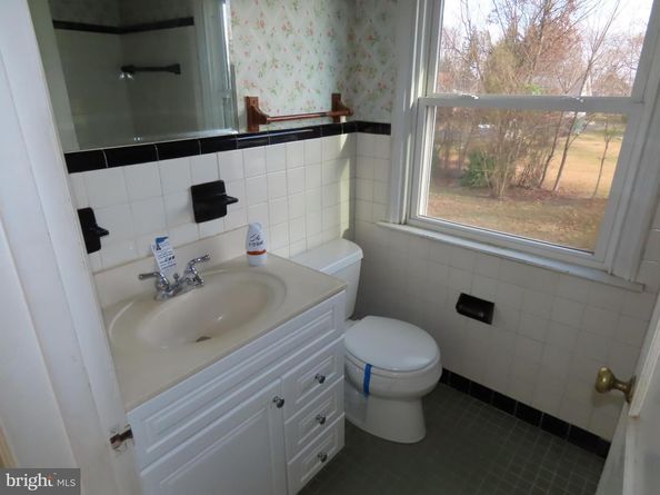 111 S Forest Road, Springfield PA 19064