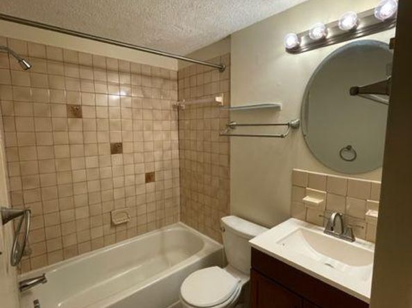 1324 W Nedro Avenue, Philadelphia PA 19141