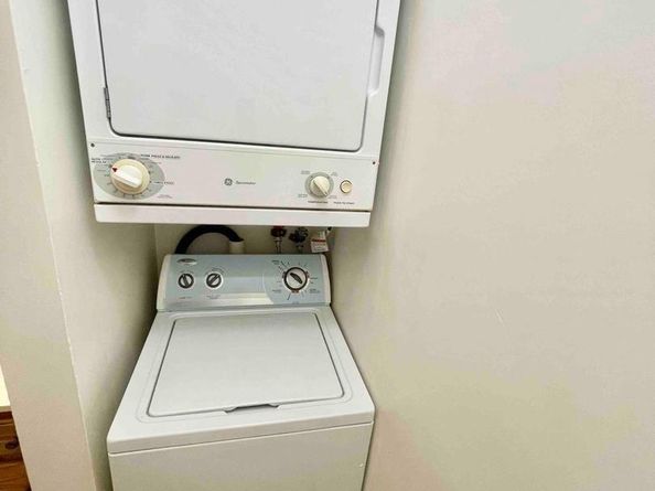 1324 W Nedro Avenue, Philadelphia PA 19141