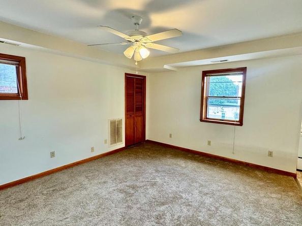 1324 W Nedro Avenue, Philadelphia PA 19141