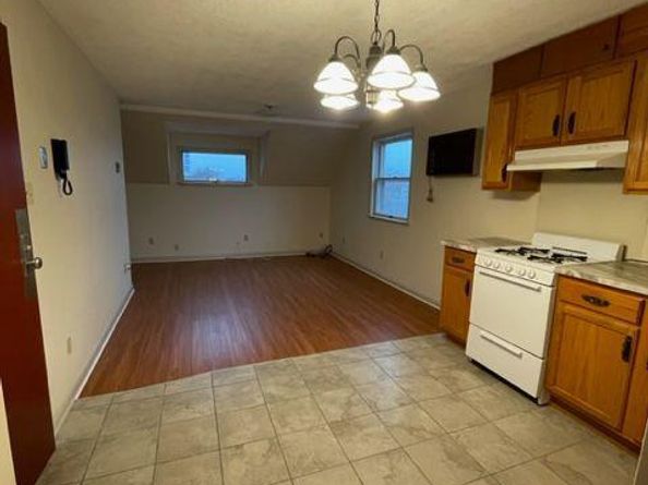 1324 W Nedro Avenue, Philadelphia PA 19141