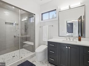 2812 24TH Street N, Arlington VA 22207