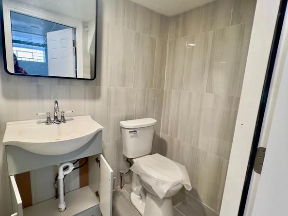 124 W Spencer Avenue, Philadelphia PA 19120