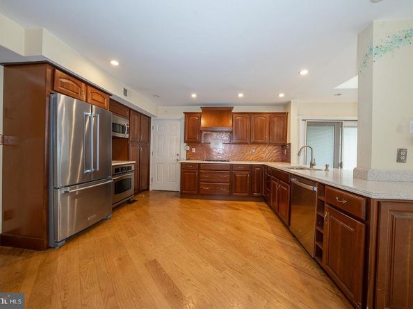 1215 Club House Road, Gladwyne PA 19035