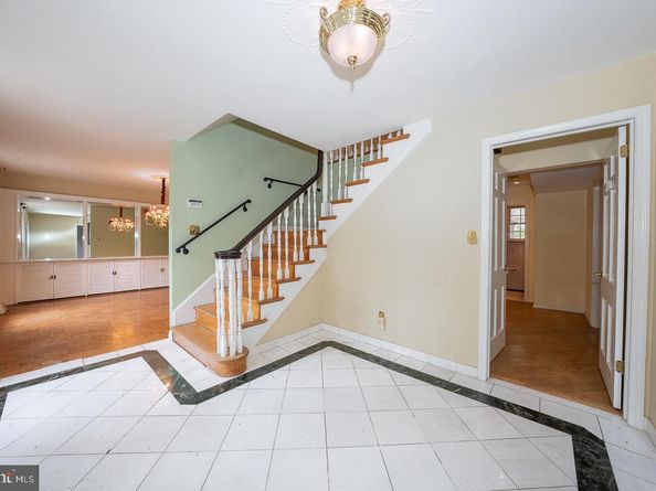 1215 Club House Road, Gladwyne PA 19035