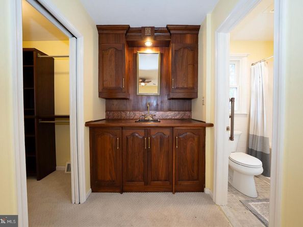 1215 Club House Road, Gladwyne PA 19035