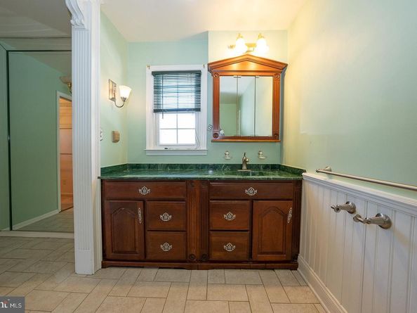 1215 Club House Road, Gladwyne PA 19035