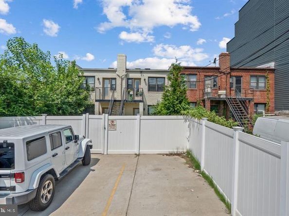 833 19TH Street NE 3, Washington DC 20002