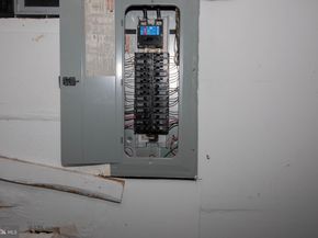 5519 Regent Street, Philadelphia PA 19143