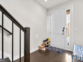 7509 Sawyer Farm Way 2002, Mclean VA 22102