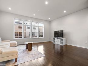 7509 Sawyer Farm Way 2002, Mclean VA 22102