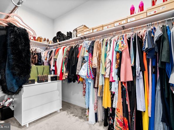 7509 Sawyer Farm Way 2002, Mclean VA 22102