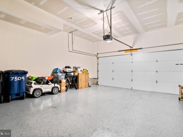 7509 Sawyer Farm Way 2002, Mclean VA 22102